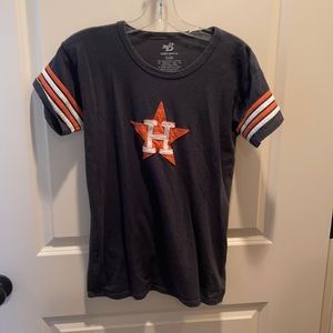 Houston Astros vintage ladies runs very small (I’m a size 4)